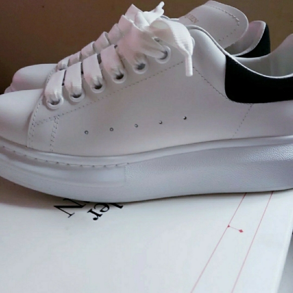 ALEXANDER MCQUEEN SNEAKERS - Picture 3 of 10